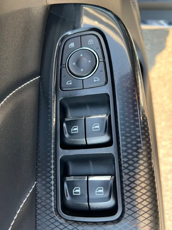 2021 Haval M6 1.5T 150HP L4 7DCT,autocango,china used car exporter,china ev exporter,chinese used car exporter,chinese used ev exporter