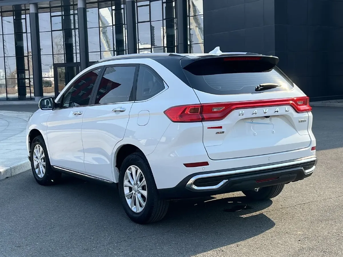 2021 Haval M6 1.5T 150HP L4 7DCT,autocango,china used car exporter,china ev exporter,chinese used car exporter,chinese used ev exporter