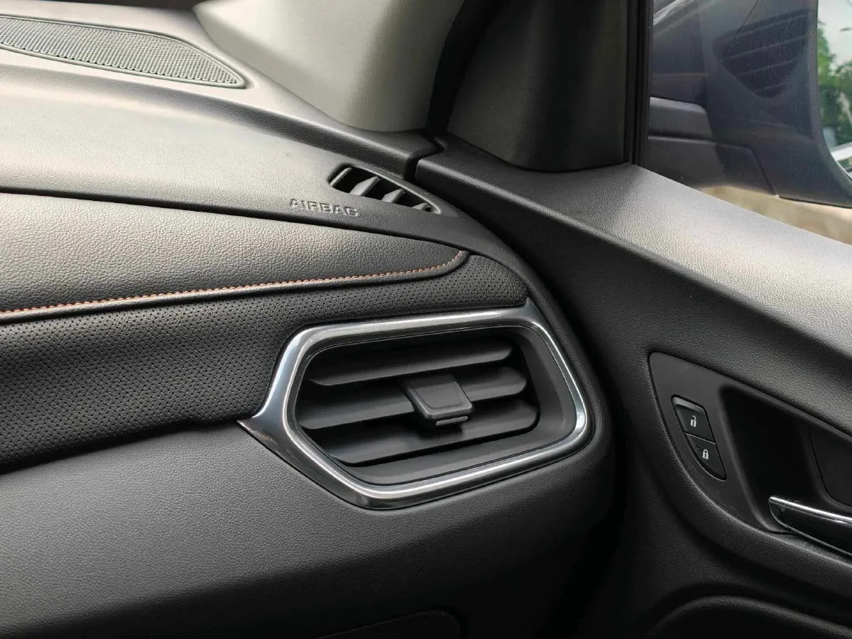 2019 Chevrolet Equinox 1.5T 169HP L4 6AT,autocango,china used car exporter,china ev exporter,chinese used car exporter,chinese used ev exporter