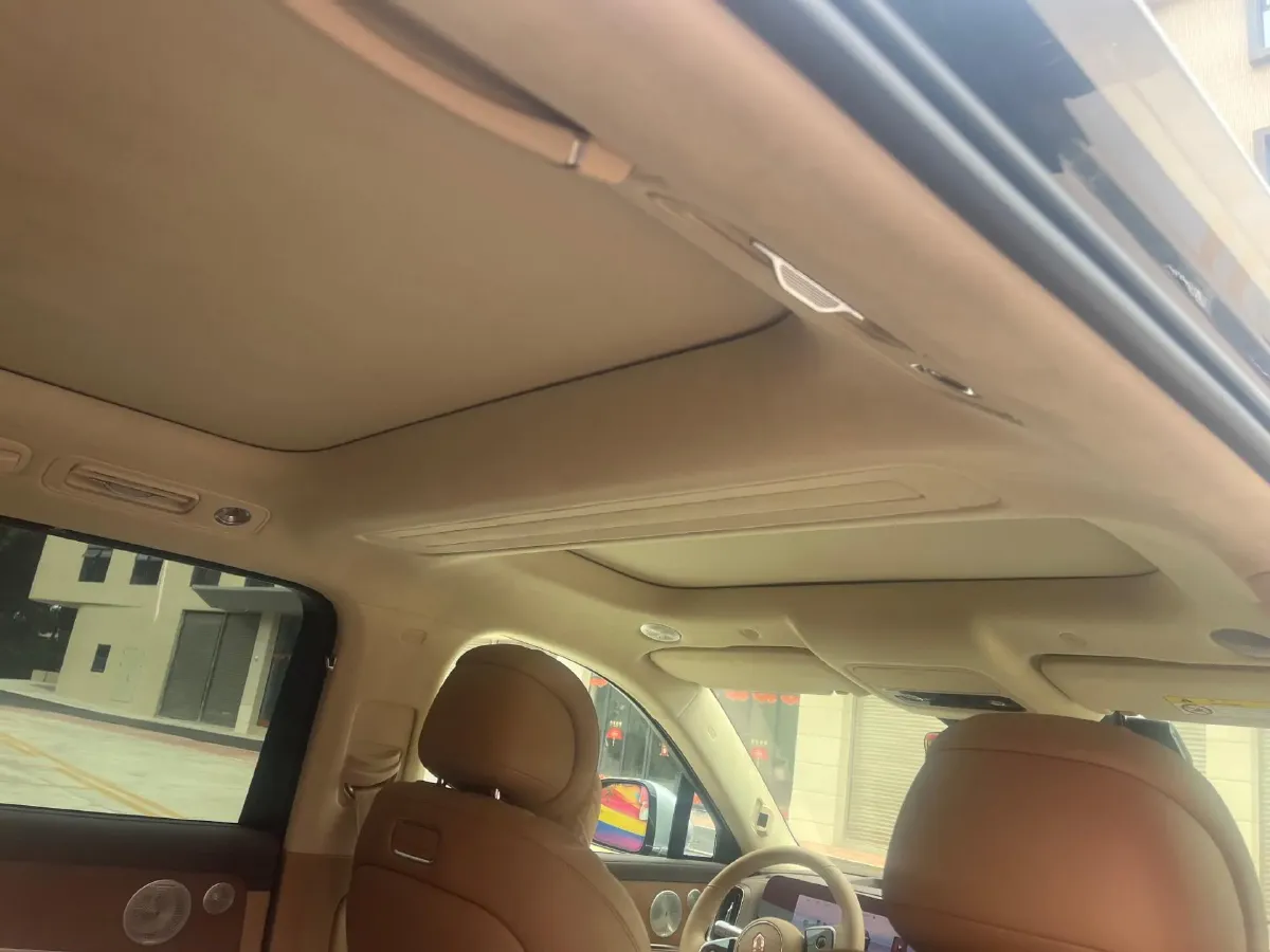 2025 AITO AITO M9 REEV 160HP REEV 52KWH,autocango,china used car exporter,china ev exporter,chinese used car exporter,chinese used ev exporter