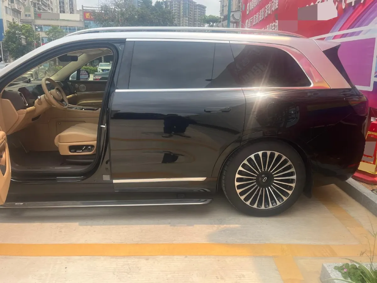 2025 AITO AITO M9 REEV 160HP REEV 52KWH,autocango,china used car exporter,china ev exporter,chinese used car exporter,chinese used ev exporter