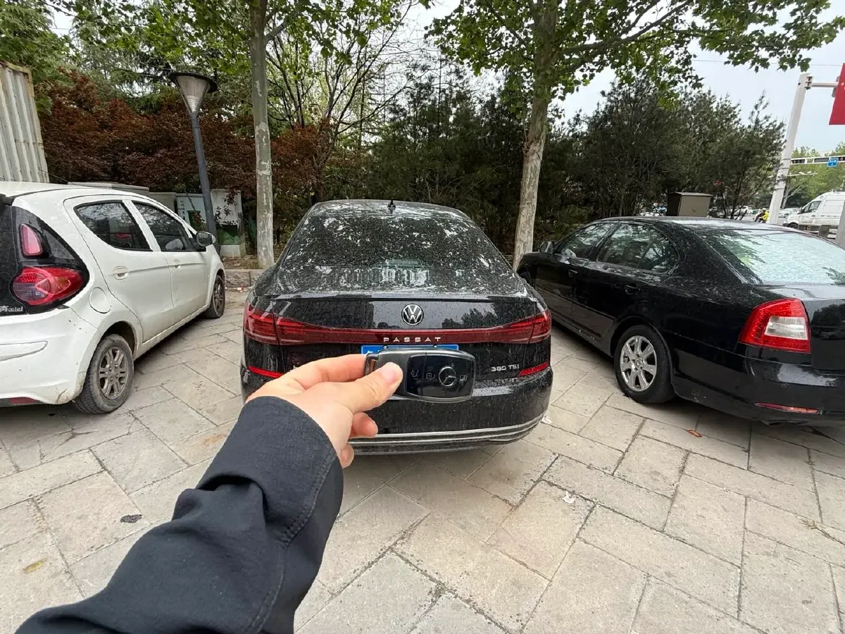 2024 Volkswagen Passat 2.0T 220HP L4 7DCT,autocango,china used car exporter,china ev exporter,chinese used car exporter,chinese used ev exporter