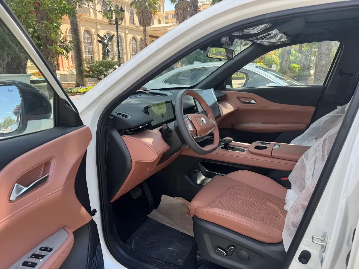 2025 ChangAn UNI-Z 1.5L 98HP L4 E-CVT PHEV,autocango,china used car exporter,china ev exporter,chinese used car exporter,chinese used ev exporter