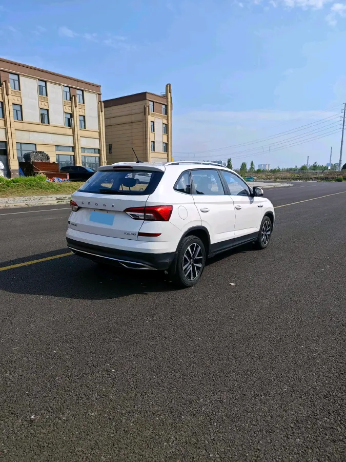 2020 Skoda Kamiq 1.5L 112HP L4 6AT,autocango,china used car exporter,china ev exporter,chinese used car exporter,chinese used ev exporter