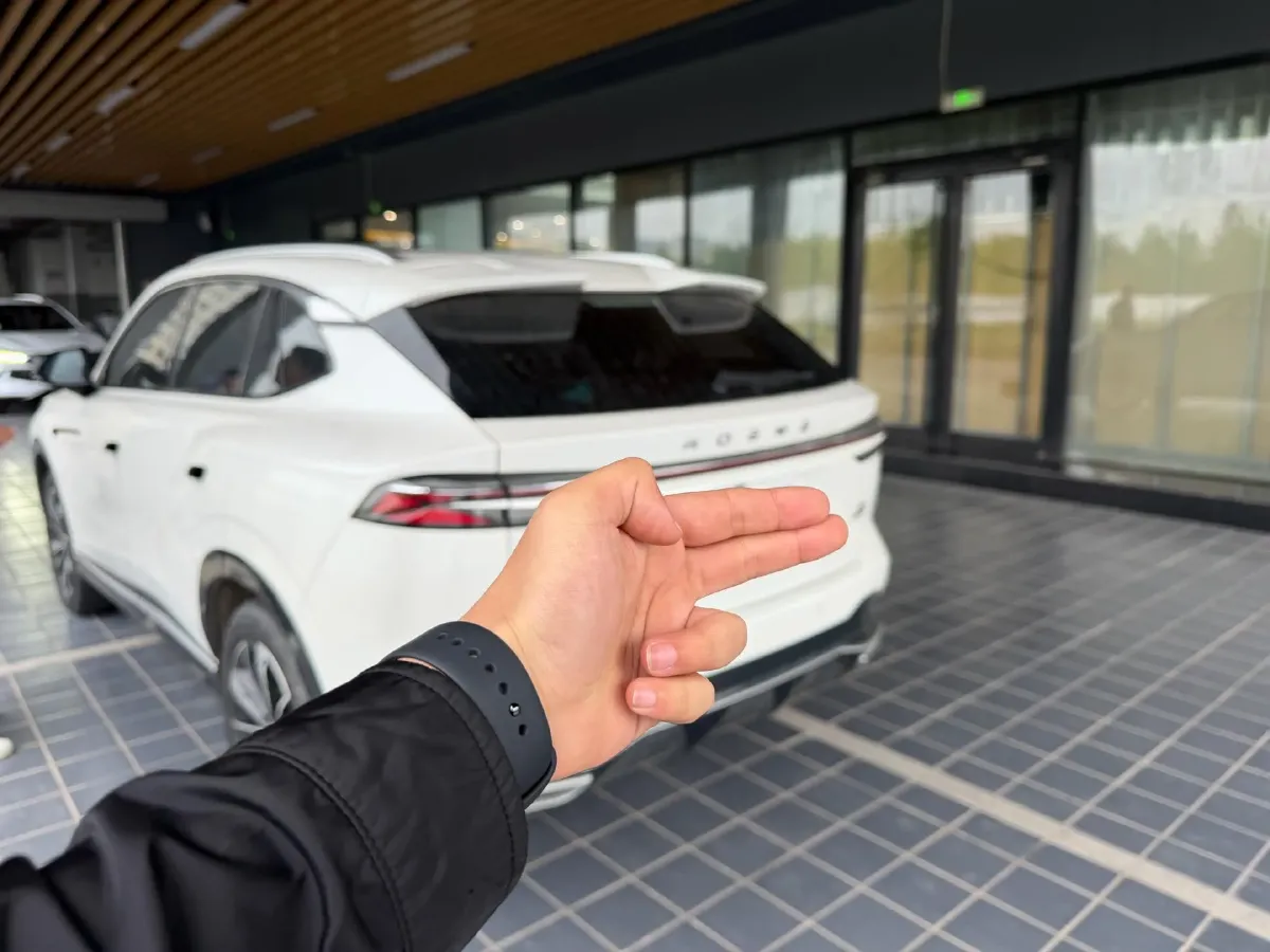 2023 Roewe RX5 1.5T 188HP L4 7DCT,autocango,china used car exporter,china ev exporter,chinese used car exporter,chinese used ev exporter