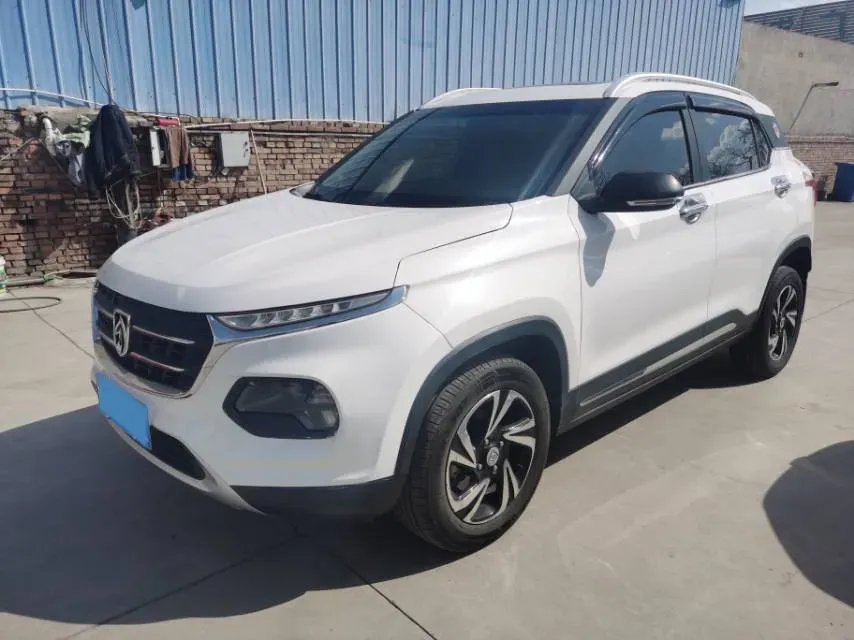 2017 HaiMa S5 Young Edition 1.6L 122HP L4 5MT,autocango,china used car exporter,china ev exporter,chinese used car exporter,chinese used ev exporter