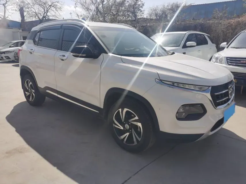 2017 HaiMa S5 Young Edition 1.6L 122HP L4 5MT,autocango,china used car exporter,china ev exporter,chinese used car exporter,chinese used ev exporter