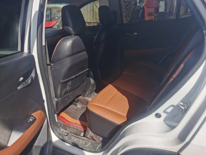 2017 HaiMa S5 Young Edition 1.6L 122HP L4 5MT,autocango,china used car exporter,china ev exporter,chinese used car exporter,chinese used ev exporter