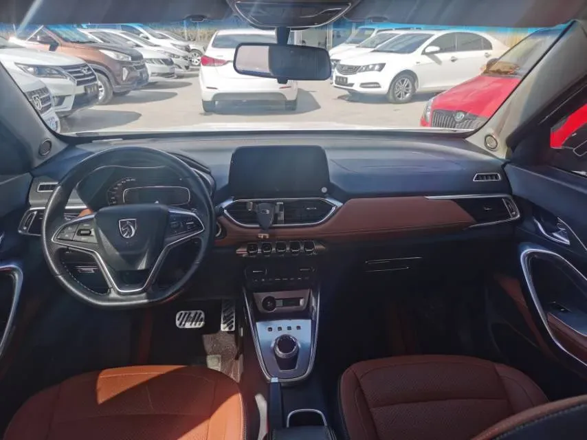 2017 HaiMa S5 Young Edition 1.6L 122HP L4 5MT,autocango,china used car exporter,china ev exporter,chinese used car exporter,chinese used ev exporter