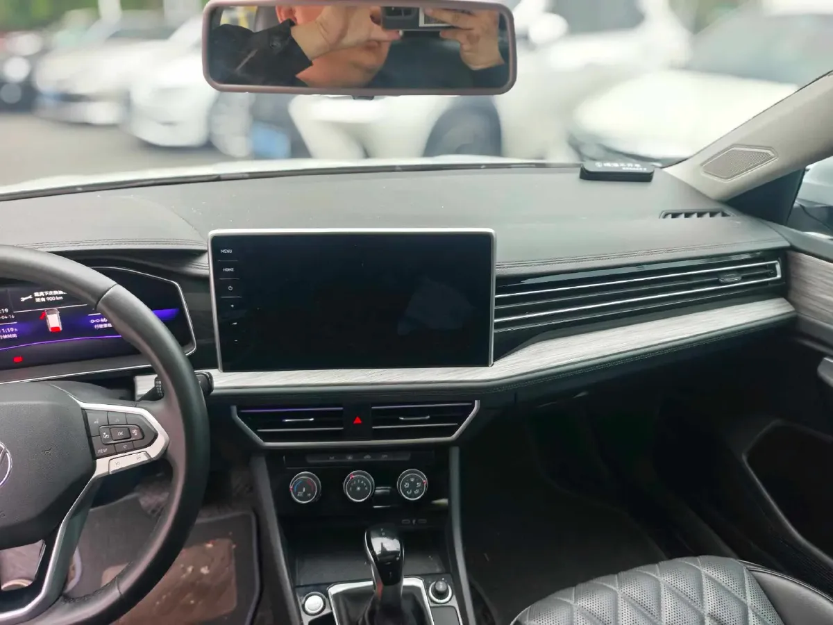 2023 Volkswagen Sagitar 1.5T 160HP L4 7DCT,autocango,china used car exporter,china ev exporter,chinese used car exporter,chinese used ev exporter