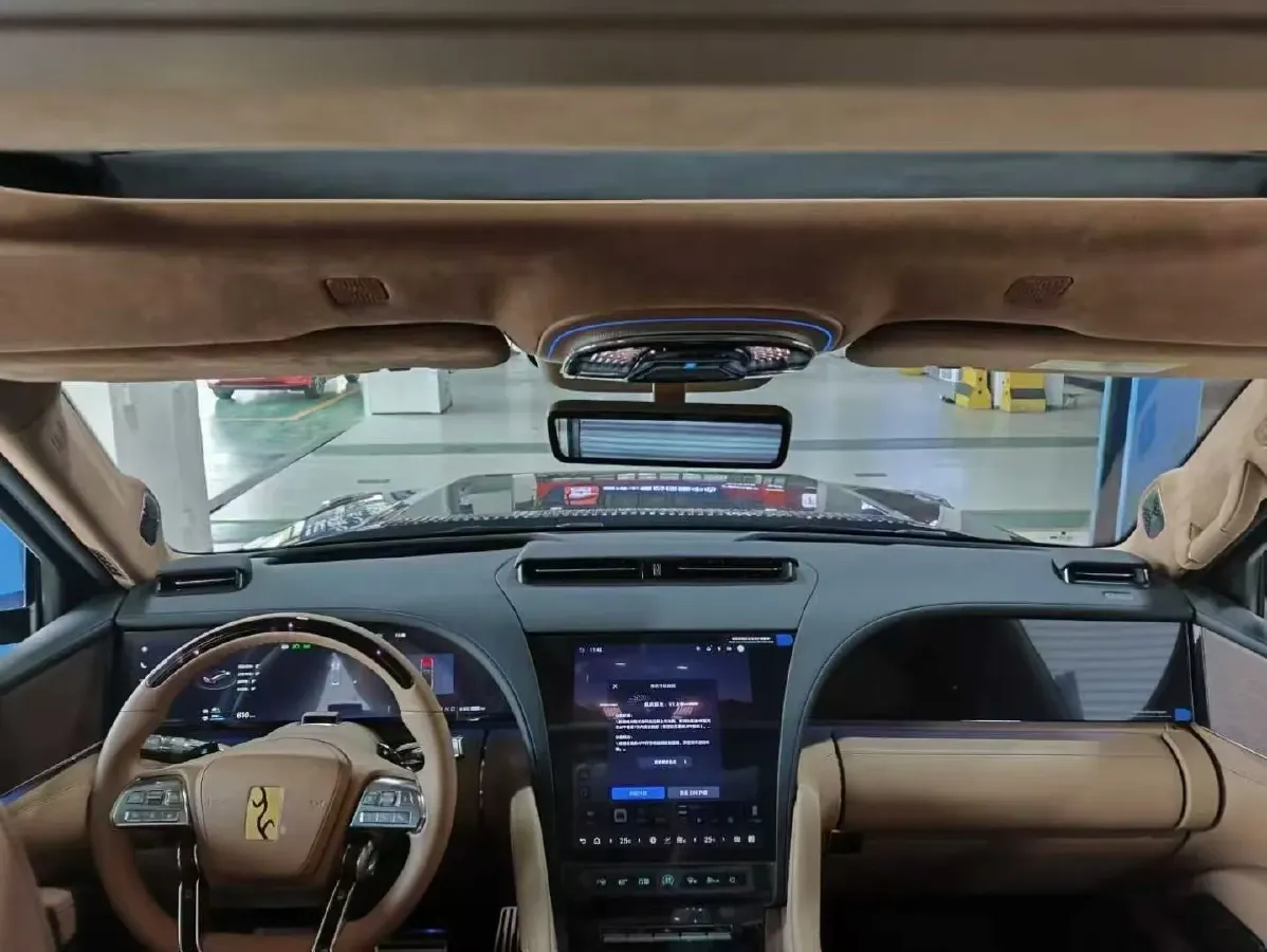 2025 YangWang U8 L REEV 272HP REEV,autocango,china used car exporter,china ev exporter,chinese used car exporter,chinese used ev exporter