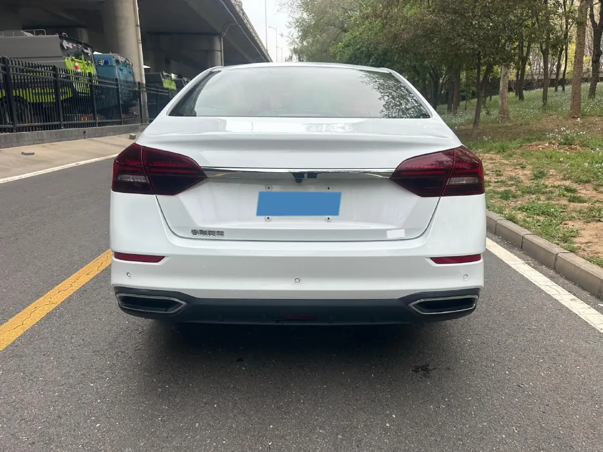 2021 BaoJun 530 1.5T 147HP L4 CVT,autocango,china used car exporter,china ev exporter,chinese used car exporter,chinese used ev exporter