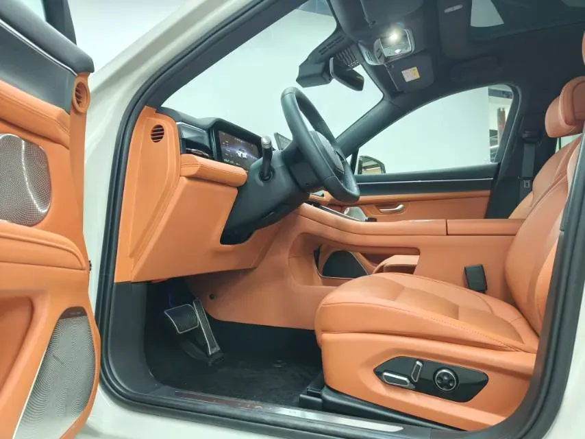 2025 AITO AITO M5 1.5T 152HP L4 REEV 42KWH,autocango,china used car exporter,china ev exporter,chinese used car exporter,chinese used ev exporter