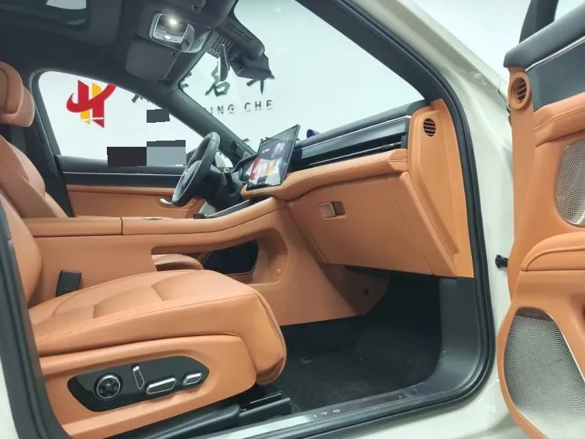 2025 AITO AITO M5 1.5T 152HP L4 REEV 42KWH,autocango,china used car exporter,china ev exporter,chinese used car exporter,chinese used ev exporter