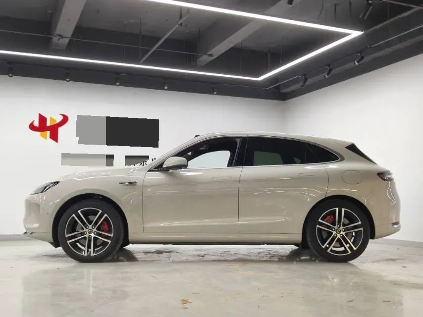 2025 AITO AITO M5 1.5T 152HP L4 REEV 42KWH,autocango,china used car exporter,china ev exporter,chinese used car exporter,chinese used ev exporter