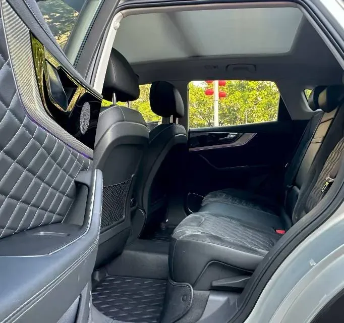 2019 HongQi HS5 2.0T 224HP L4 6AT,autocango,china used car exporter,china ev exporter,chinese used car exporter,chinese used ev exporter