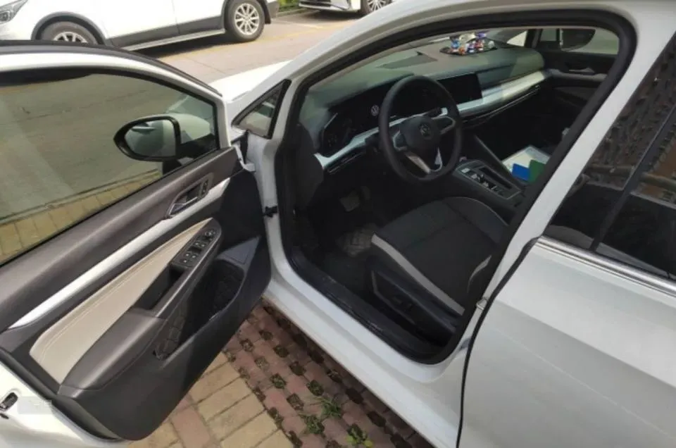 2023 Volkswagen Golf 1.4T 150HP L4 7DCT,autocango,china used car exporter,china ev exporter,chinese used car exporter,chinese used ev exporter