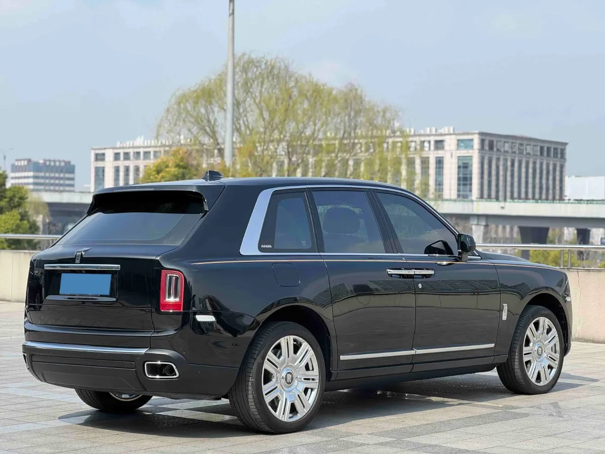 2018 Rolls-Royce Cullinan 6.7T 571HP V12 8AT,autocango,china used car exporter,china ev exporter,chinese used car exporter,chinese used ev exporter