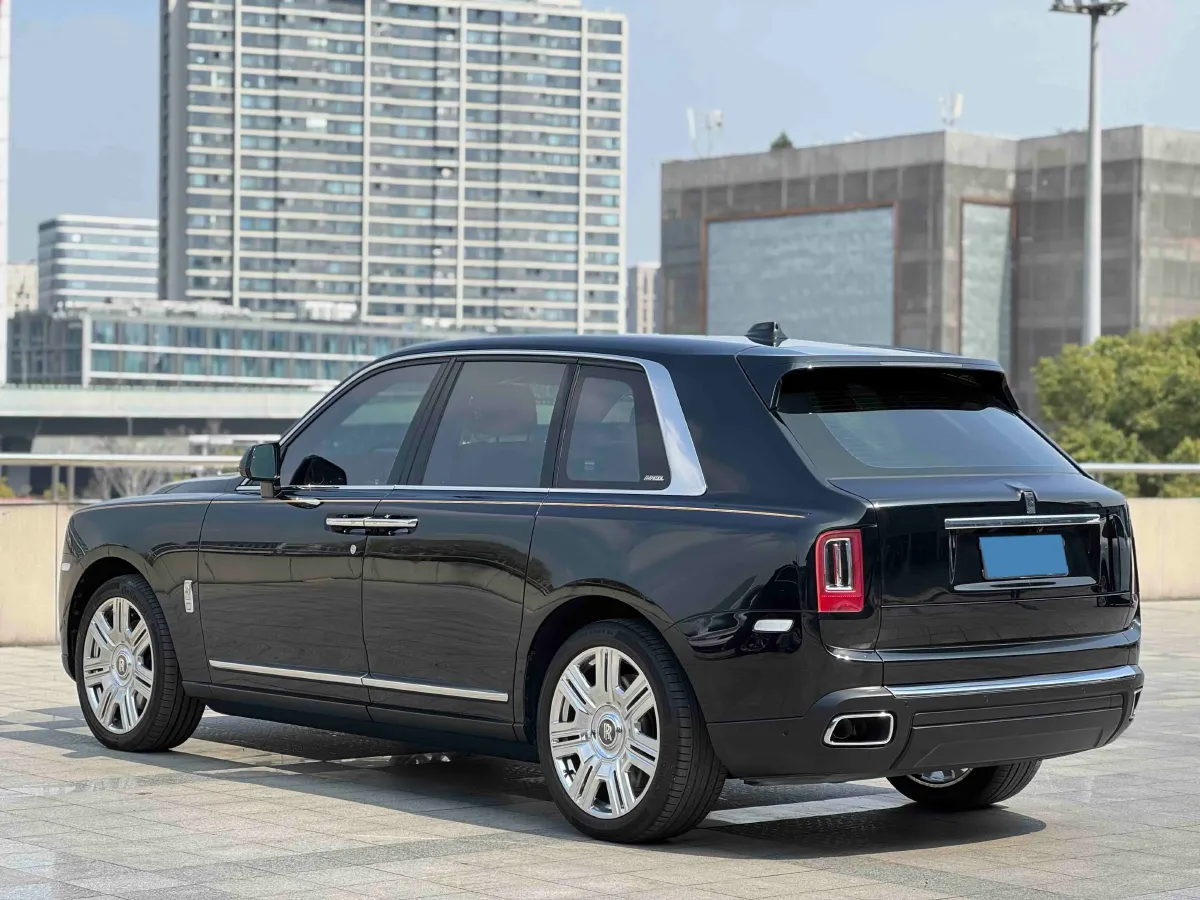 2018 Rolls-Royce Cullinan 6.7T 571HP V12 8AT,autocango,china used car exporter,china ev exporter,chinese used car exporter,chinese used ev exporter