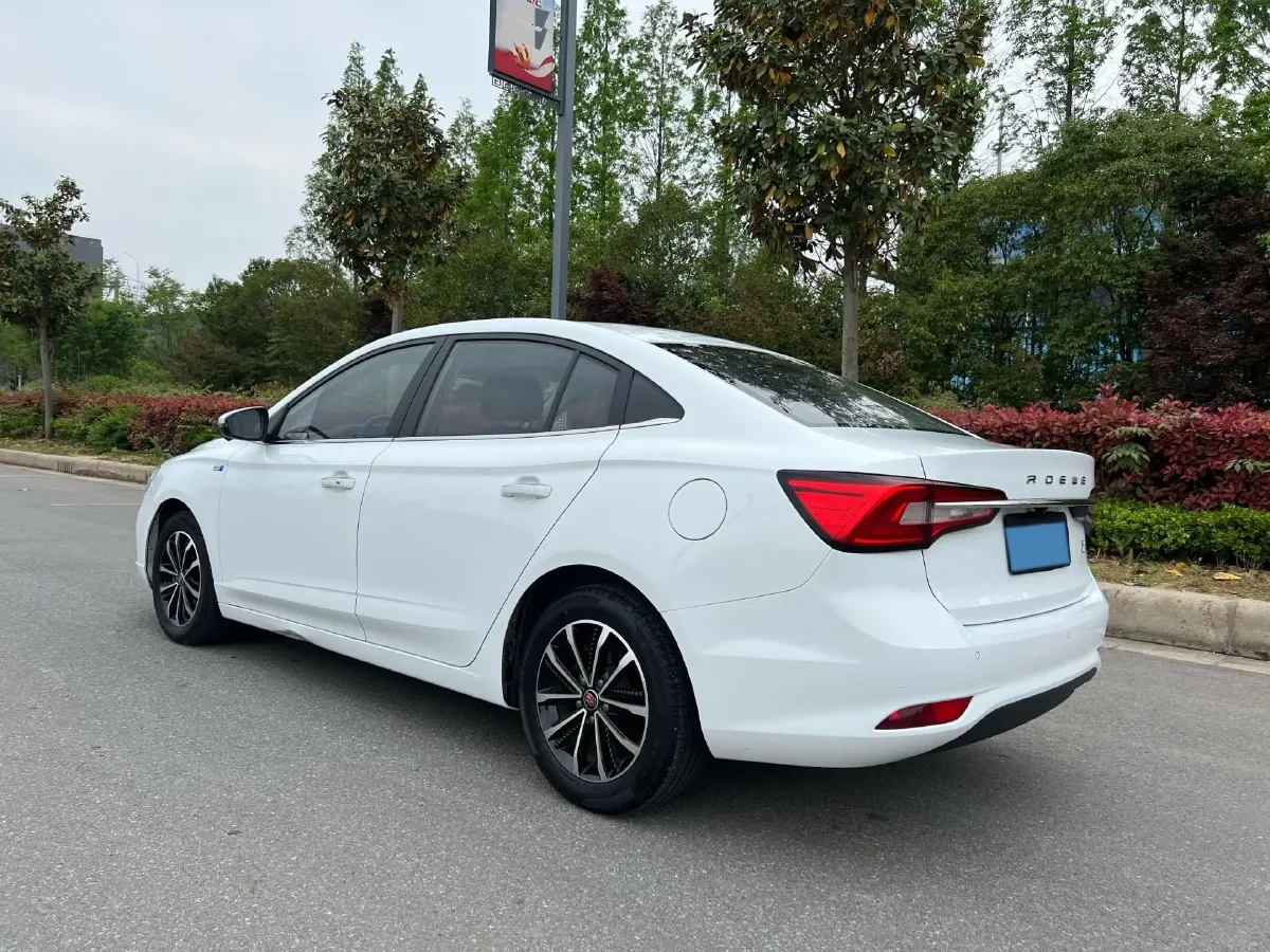 2019 Roewe i5 1.5L 120HP L4 CVT,autocango,china used car exporter,china ev exporter,chinese used car exporter,chinese used ev exporter