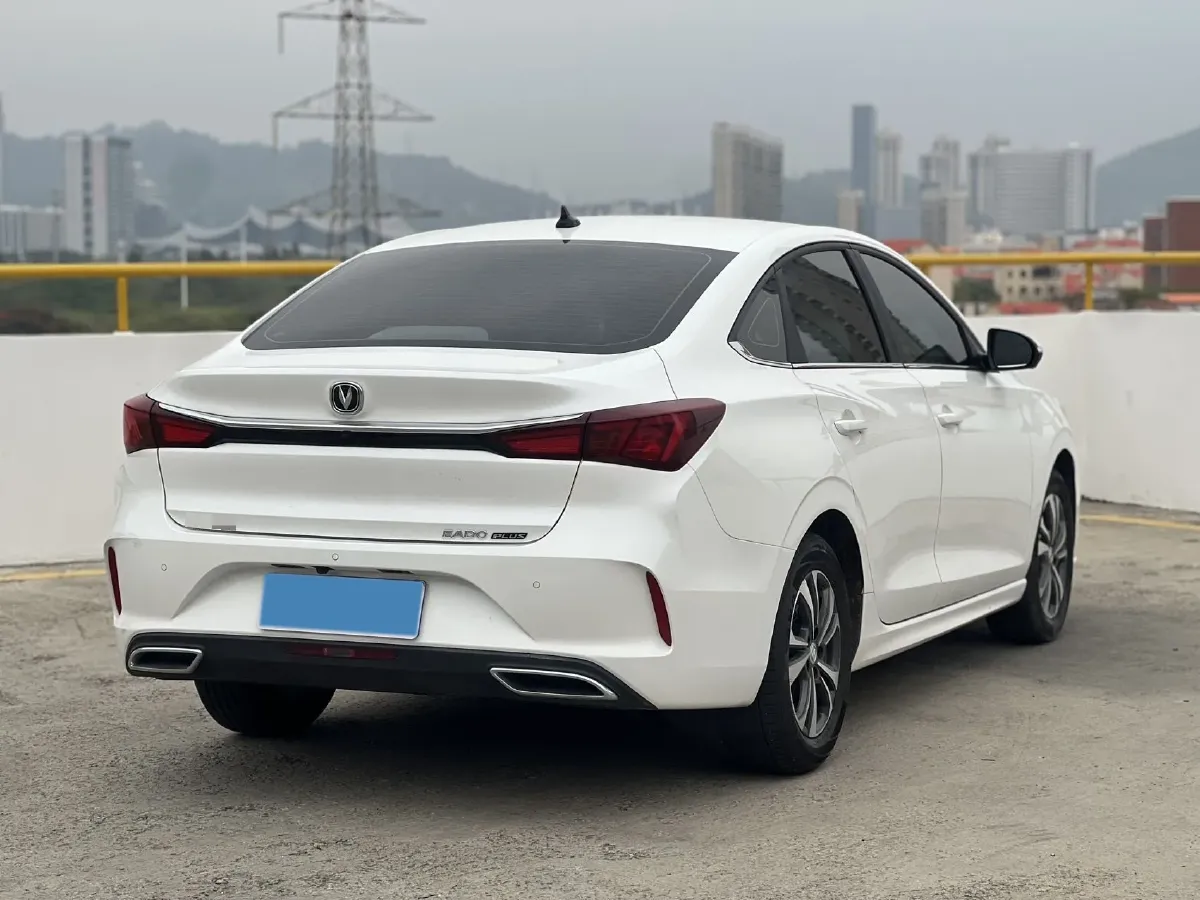 2022 ChangAn Eado 1.6L 128HP L4 CVT,autocango,china used car exporter,china ev exporter,chinese used car exporter,chinese used ev exporter