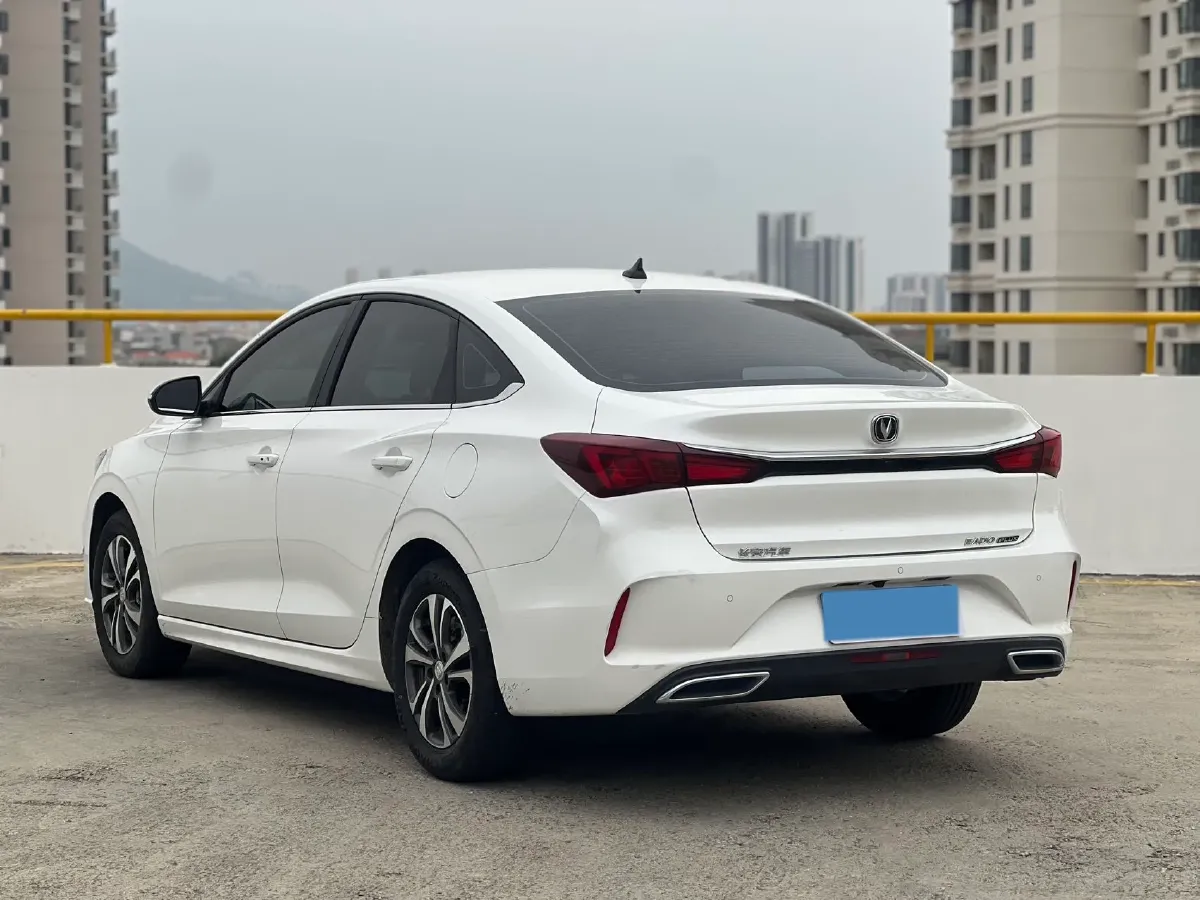 2022 ChangAn Eado 1.6L 128HP L4 CVT,autocango,china used car exporter,china ev exporter,chinese used car exporter,chinese used ev exporter