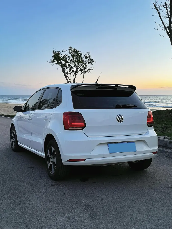 2016 Volkswagen Polo 1.4L 90HP L4 5MT,autocango,china used car exporter,china ev exporter,chinese used car exporter,chinese used ev exporter