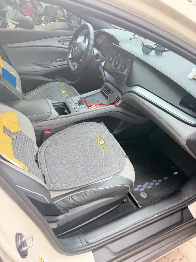 2025 BYD Seal07 DM-i 1.5L 101HP L4 E-CVT PHEV 10.08KWH,autocango,china used car exporter,china ev exporter,chinese used car exporter,chinese used ev exporter