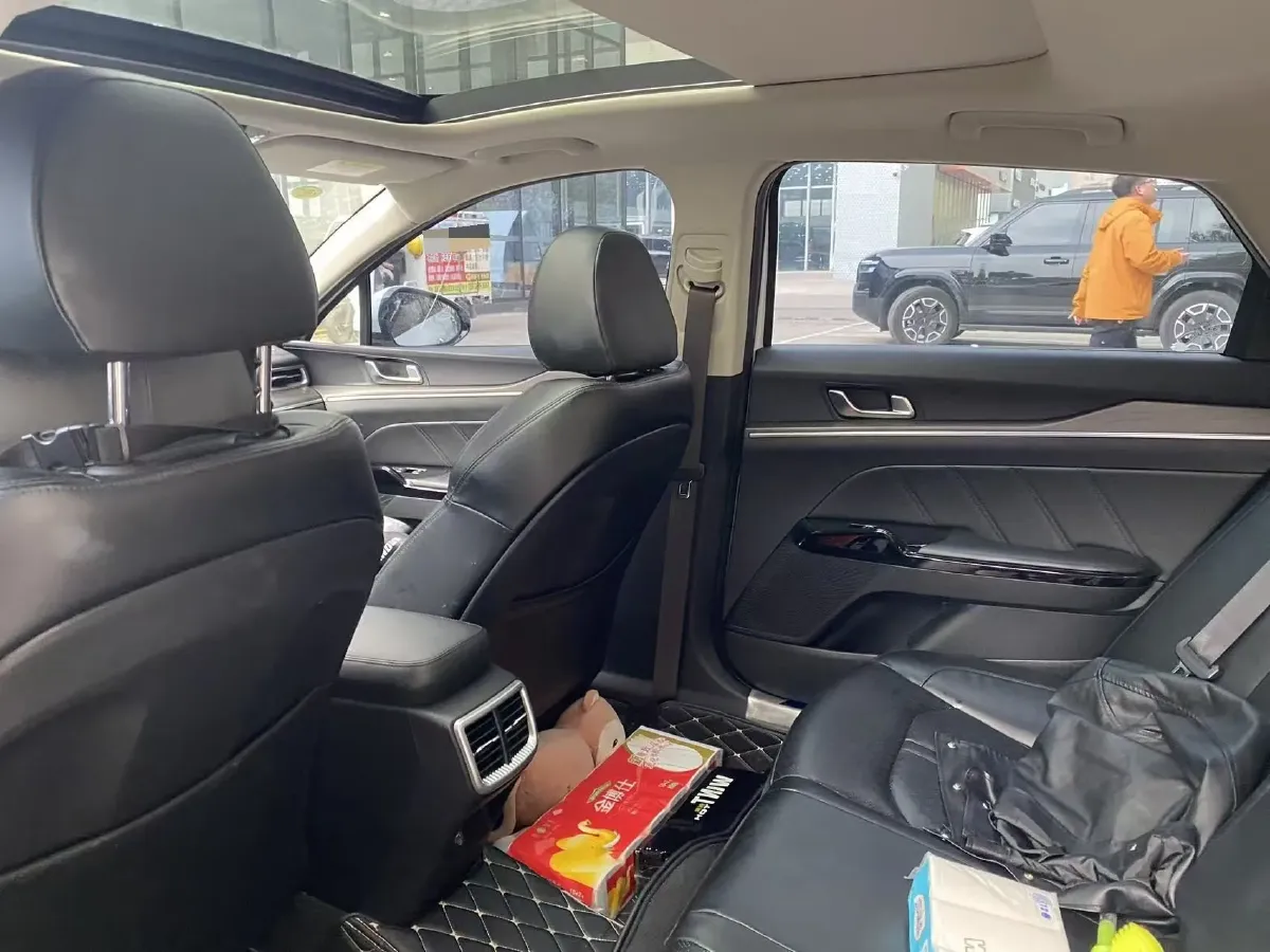 2020 Kia K5 1.5T 170HP L4 7DCT,autocango,china used car exporter,china ev exporter,chinese used car exporter,chinese used ev exporter