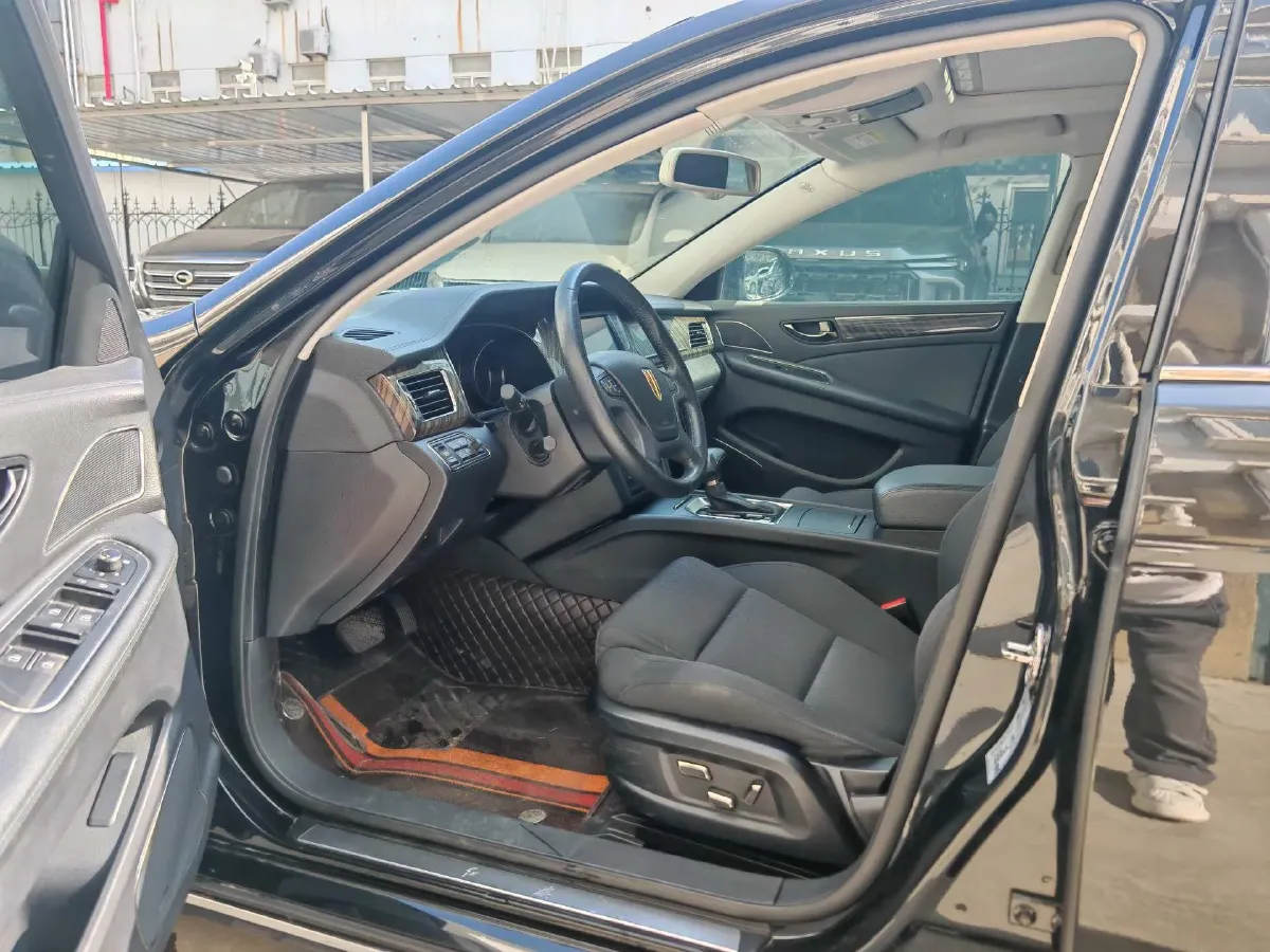 2021 HongQi H7 1.8T 188HP L4 6AT,autocango,china used car exporter,china ev exporter,chinese used car exporter,chinese used ev exporter