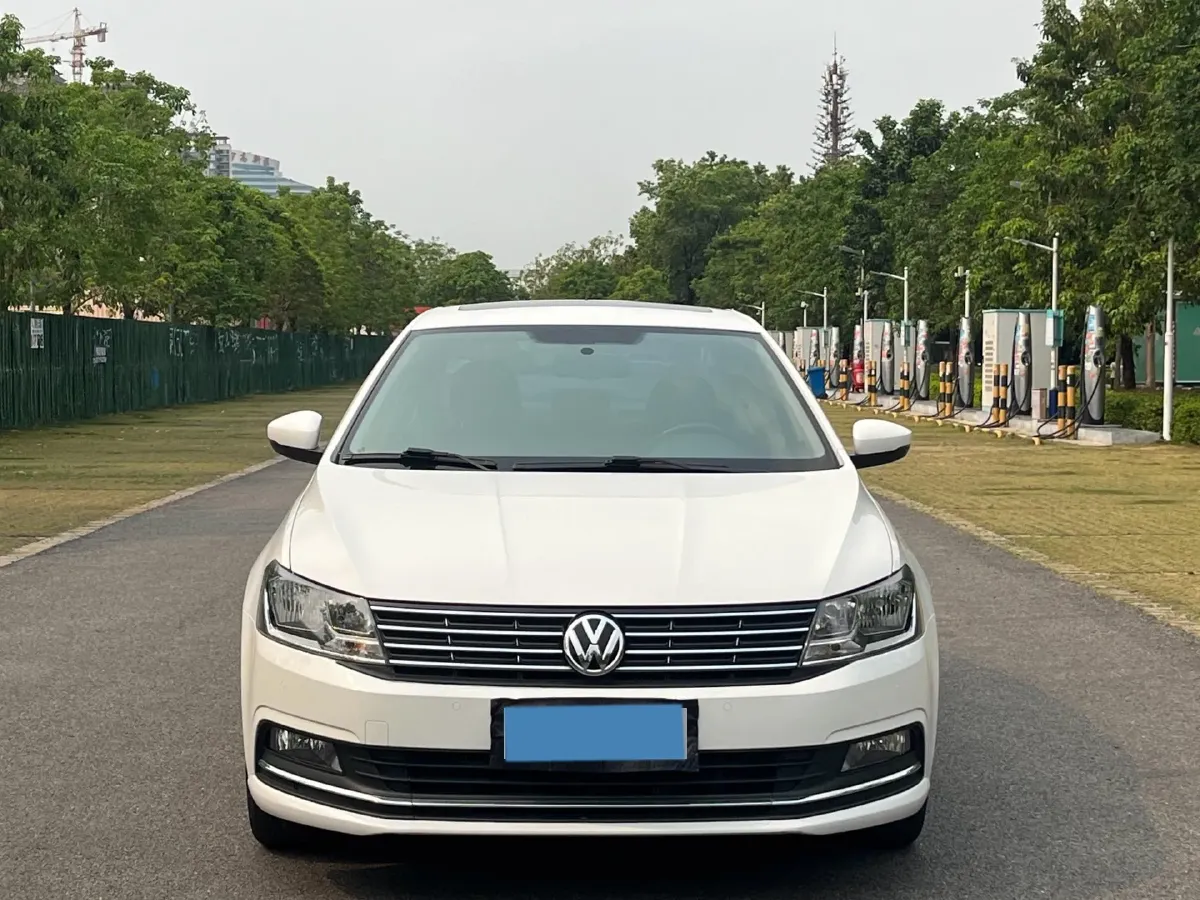 2017 Volkswagen Lavida 1.4T 131HP L4 7DCT,autocango,china used car exporter,china ev exporter,chinese used car exporter,chinese used ev exporter