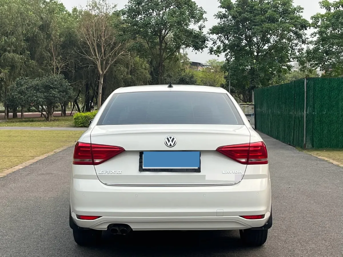 2017 Volkswagen Lavida 1.4T 131HP L4 7DCT,autocango,china used car exporter,china ev exporter,chinese used car exporter,chinese used ev exporter