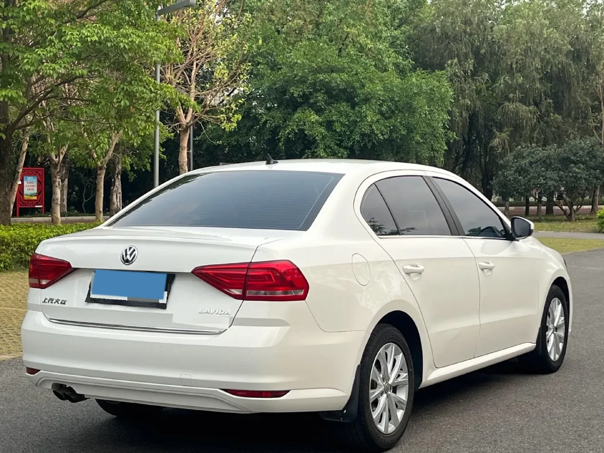 2017 Volkswagen Lavida 1.4T 131HP L4 7DCT,autocango,china used car exporter,china ev exporter,chinese used car exporter,chinese used ev exporter