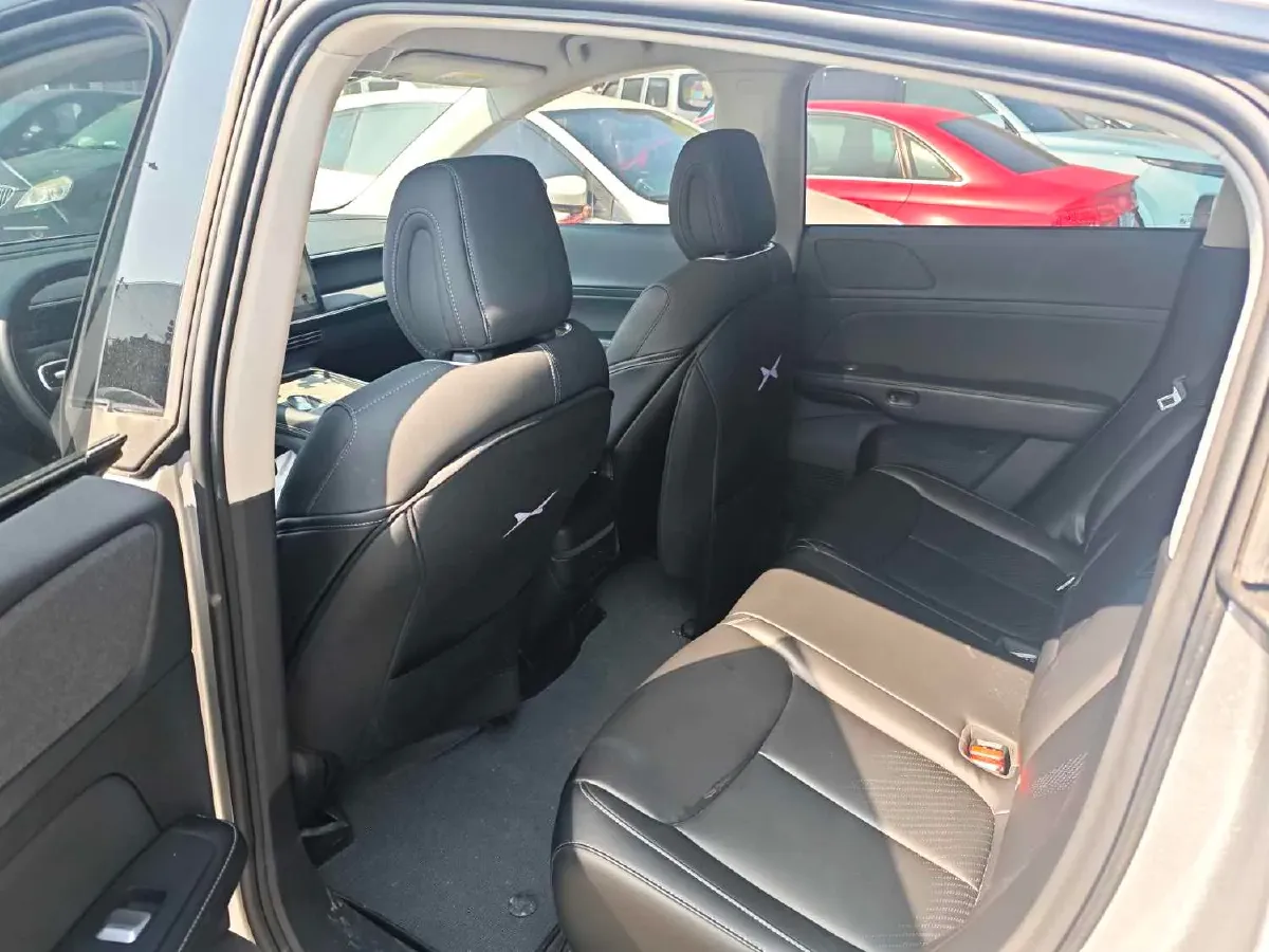 2024 Xpeng G6 BEV 66KWH,autocango,china used car exporter,china ev exporter,chinese used car exporter,chinese used ev exporter