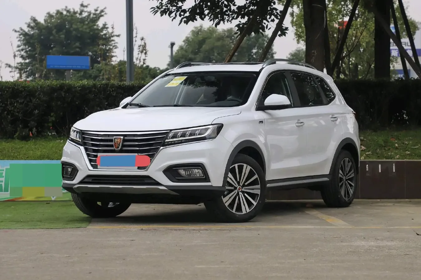 2019 Roewe i6 1.5T 169HP L4 7DCT,autocango,china used car exporter,china ev exporter,chinese used car exporter,chinese used ev exporter
