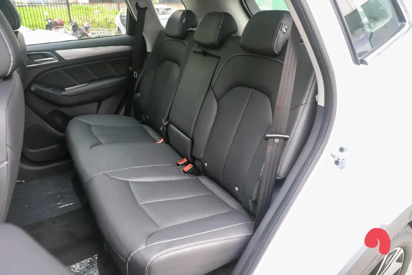 2019 Roewe i6 1.5T 169HP L4 7DCT,autocango,china used car exporter,china ev exporter,chinese used car exporter,chinese used ev exporter