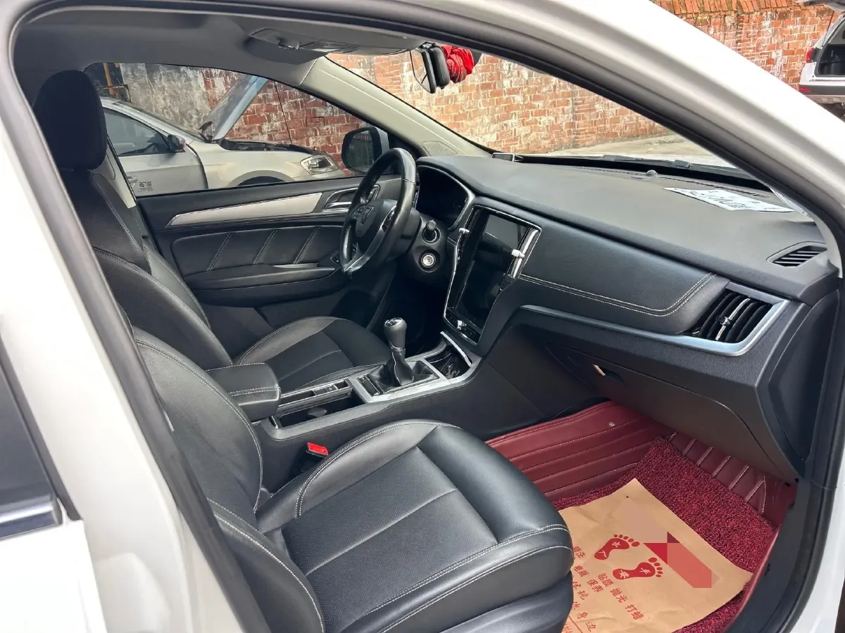 2017 Haval H2 1.5T 150HP L4 6MT,autocango,china used car exporter,china ev exporter,chinese used car exporter,chinese used ev exporter