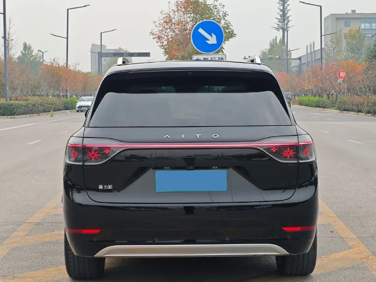 2024 AITO AITO M9 1.5T 152HP L4 REEV 42KWH,autocango,china used car exporter,china ev exporter,chinese used car exporter,chinese used ev exporter