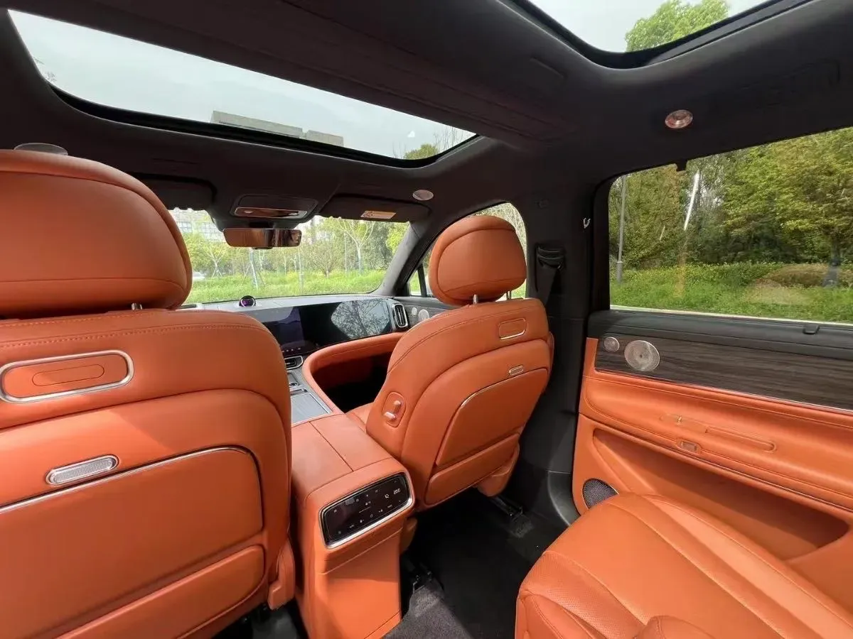 2024 AITO AITO M9 1.5T 152HP L4 REEV 42KWH,autocango,china used car exporter,china ev exporter,chinese used car exporter,chinese used ev exporter