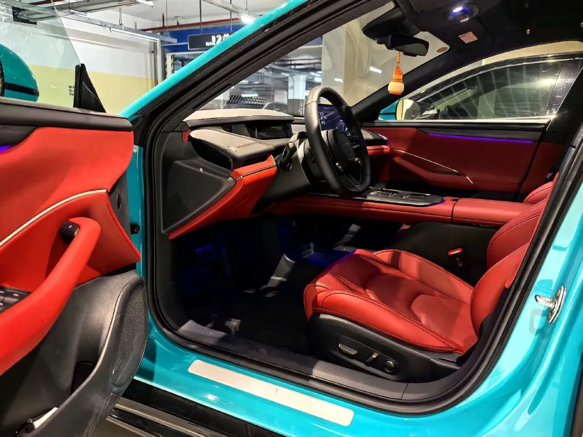 2024 MI SU7 BEV 73.6KWH,autocango,china used car exporter,china ev exporter,chinese used car exporter,chinese used ev exporter