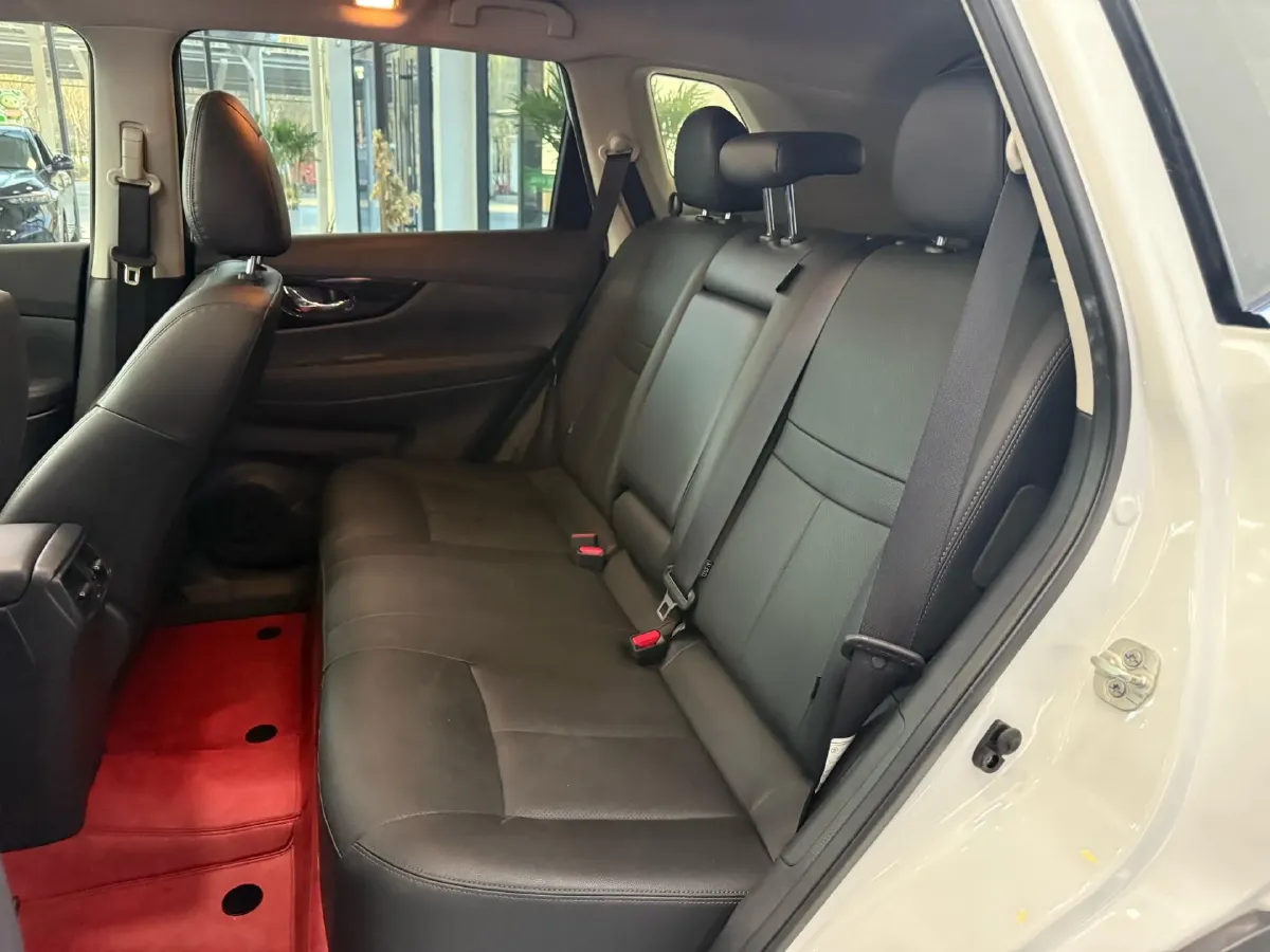 2022 Nissan X-Trail 2.0L 151HP L4 CVT,autocango,china used car exporter,china ev exporter,chinese used car exporter,chinese used ev exporter