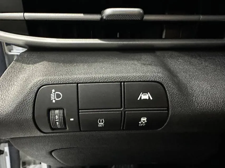 2021 Hyundai Elantra 1.5L 115HP L4 CVT,autocango,china used car exporter,china ev exporter,chinese used car exporter,chinese used ev exporter