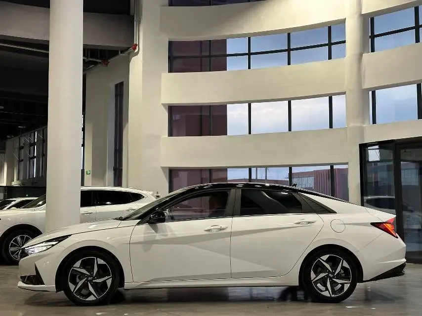 2021 Hyundai Elantra 1.5L 115HP L4 CVT,autocango,china used car exporter,china ev exporter,chinese used car exporter,chinese used ev exporter