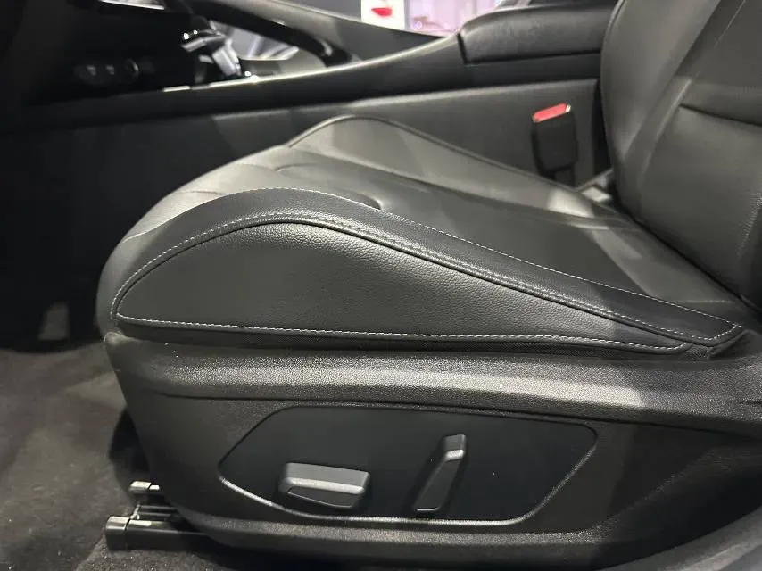 2021 Hyundai Elantra 1.5L 115HP L4 CVT,autocango,china used car exporter,china ev exporter,chinese used car exporter,chinese used ev exporter