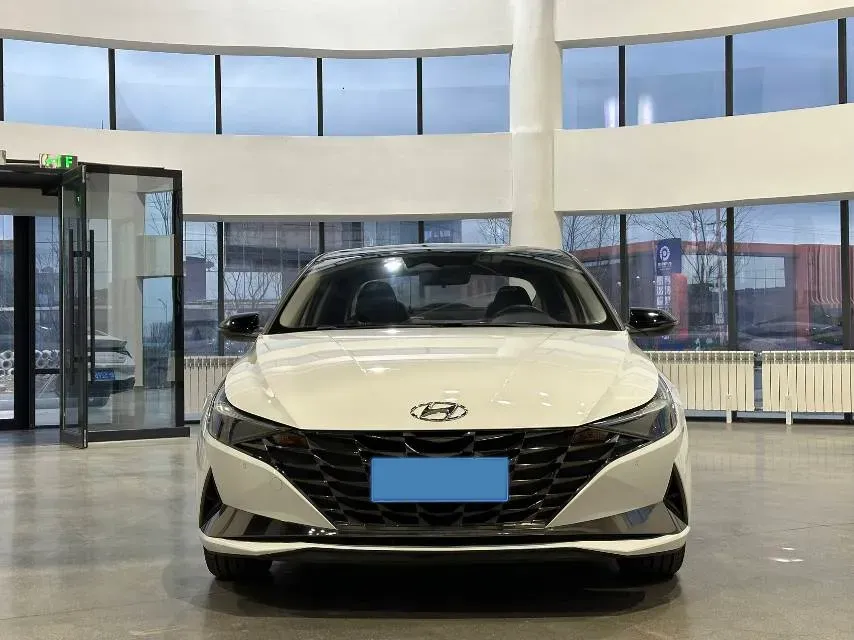 2021 Hyundai Elantra 1.5L 115HP L4 CVT,autocango,china used car exporter,china ev exporter,chinese used car exporter,chinese used ev exporter