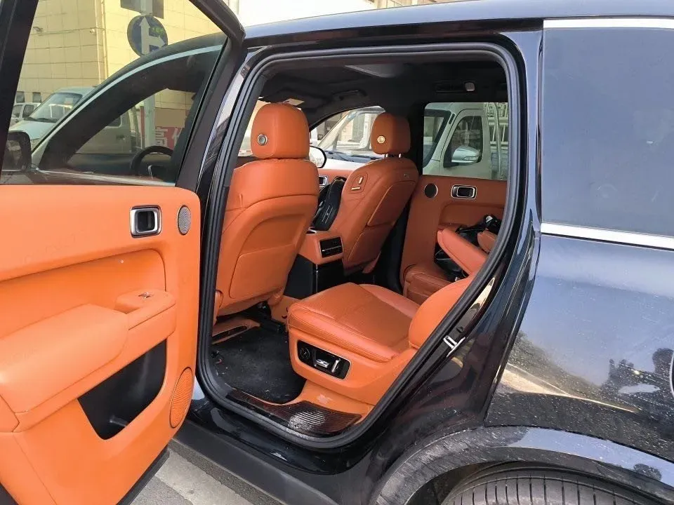 2022 Li L9 Range Extended 154HP REEV 42.6KWH,autocango,china used car exporter,china ev exporter,chinese used car exporter,chinese used ev exporter