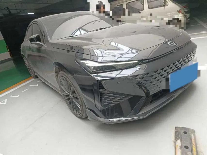 2024 ChangAn UNI-V 1.5T 188HP L4 7DCT,autocango,china used car exporter,china ev exporter,chinese used car exporter,chinese used ev exporter