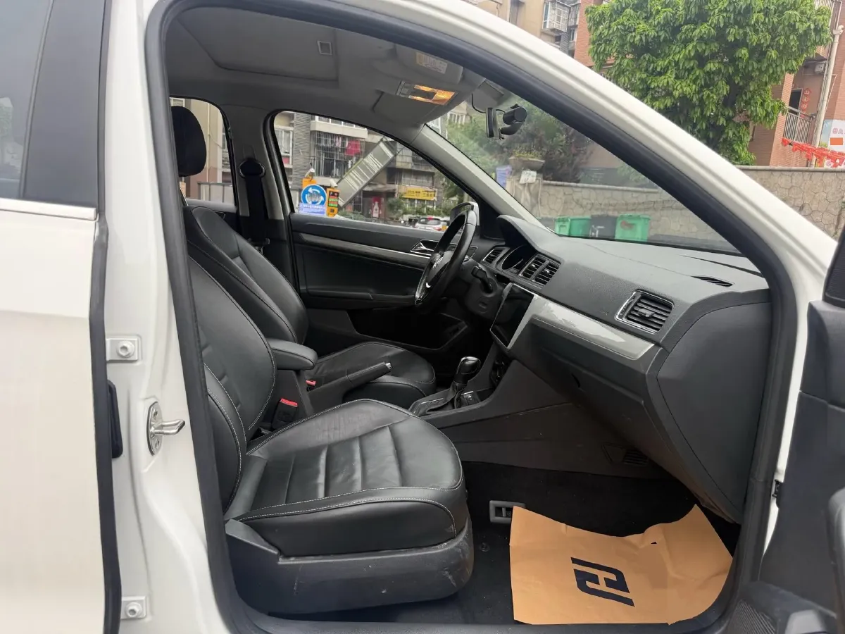 2017 Buick Excelle 1.5L 114HP L4 6AT,autocango,china used car exporter,china ev exporter,chinese used car exporter,chinese used ev exporter