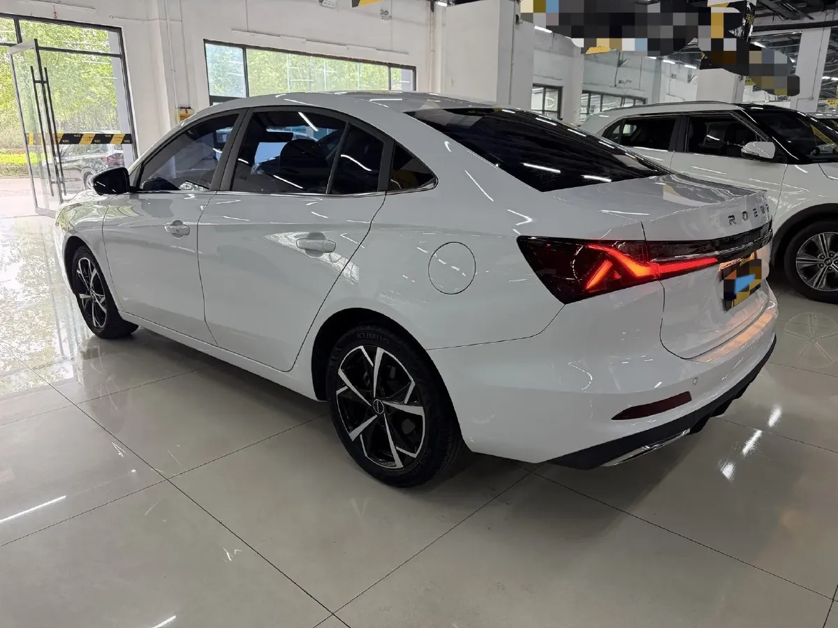 2023 Roewe i5 1.5L 129HP L4 CVT,autocango,china used car exporter,china ev exporter,chinese used car exporter,chinese used ev exporter