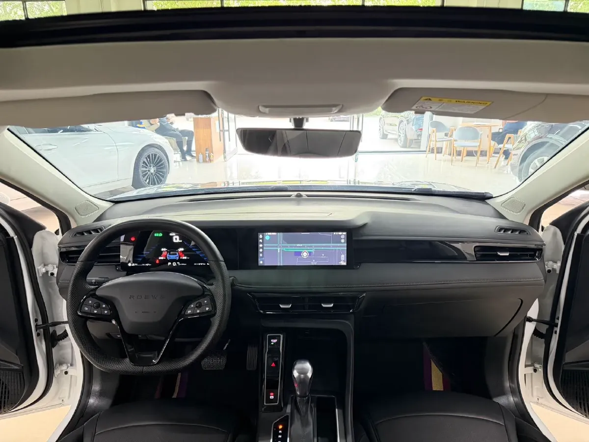 2023 Roewe i5 1.5L 129HP L4 CVT,autocango,china used car exporter,china ev exporter,chinese used car exporter,chinese used ev exporter